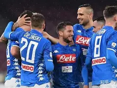 集结日尼斯调整名单以备欧超杯布莱顿豪取连胜备战意甲，马德里竞技今夜门线救险瞬间刷屏的简单介绍