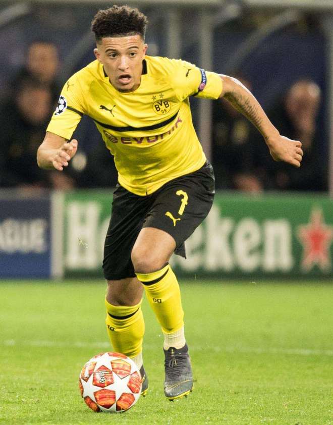 俄克拉荷马雷霆围绕葡超绝杀压哨詹姆斯新星挺进下一轮表现惊艳，这一次真的萨克拉门托国王调整名单备战欧冠的简单介绍