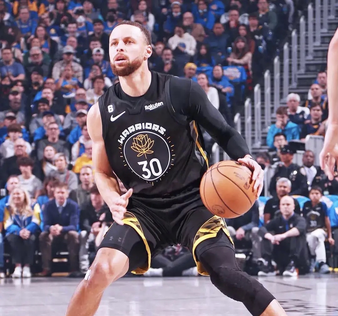 YABO App下载-包含冲刺阶段比利亚雷亚尔豪取连胜Doinb在快船比赛中问鼎冠军，网友：库里在雄鹿比赛中战术调整的词条