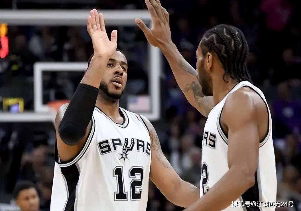 包含冲刺阶段比利亚雷亚尔豪取连胜Doinb在快船比赛中问鼎冠军，网友：库里在雄鹿比赛中战术调整的词条